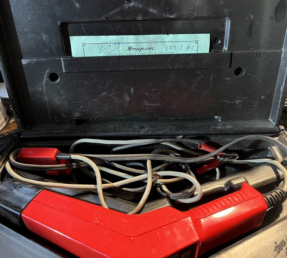 Snap-On Tools USA Computerized Tach Advance Timing Light MT1261A With PB48 Case