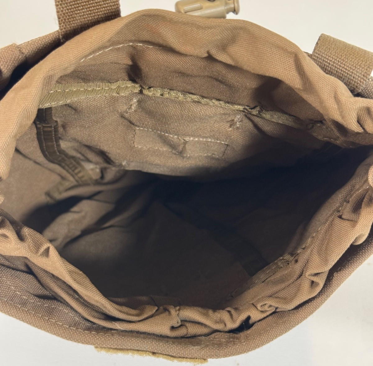 USMC Marine Corps Mag Dump Pouch MOLLE Coyote Brown * Good Condition *