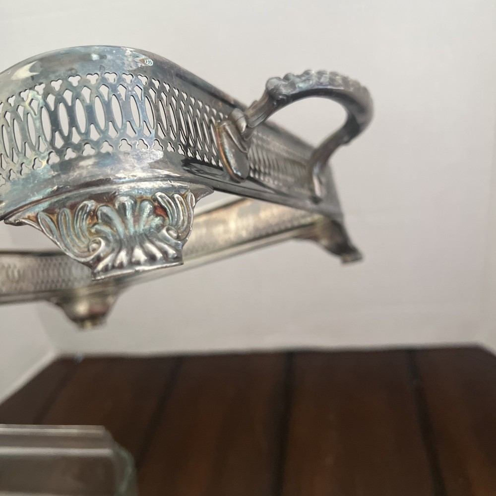 VTG Double Handle Silverplate Buffet Server w/Lid & Glass Baking Dish