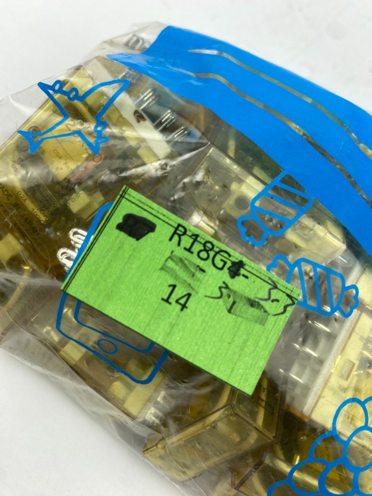 Idec RY2S AC110V 2 Piece