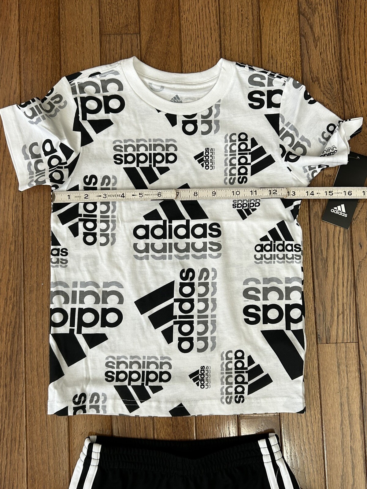 New Adidas Boy's Outfit T-Shirt Tee & Shorts big Logo Size 6 MSRP $38 (D23)