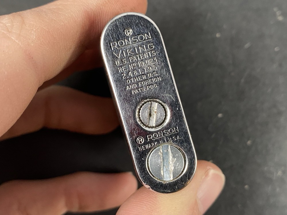 Ronson Vanguard Lighter