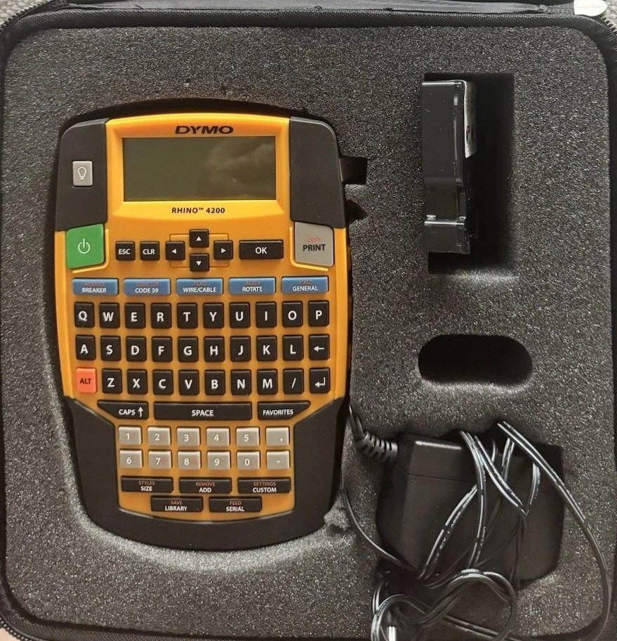 Dymo Rhino 4200 Label Thermal Printer with Case.