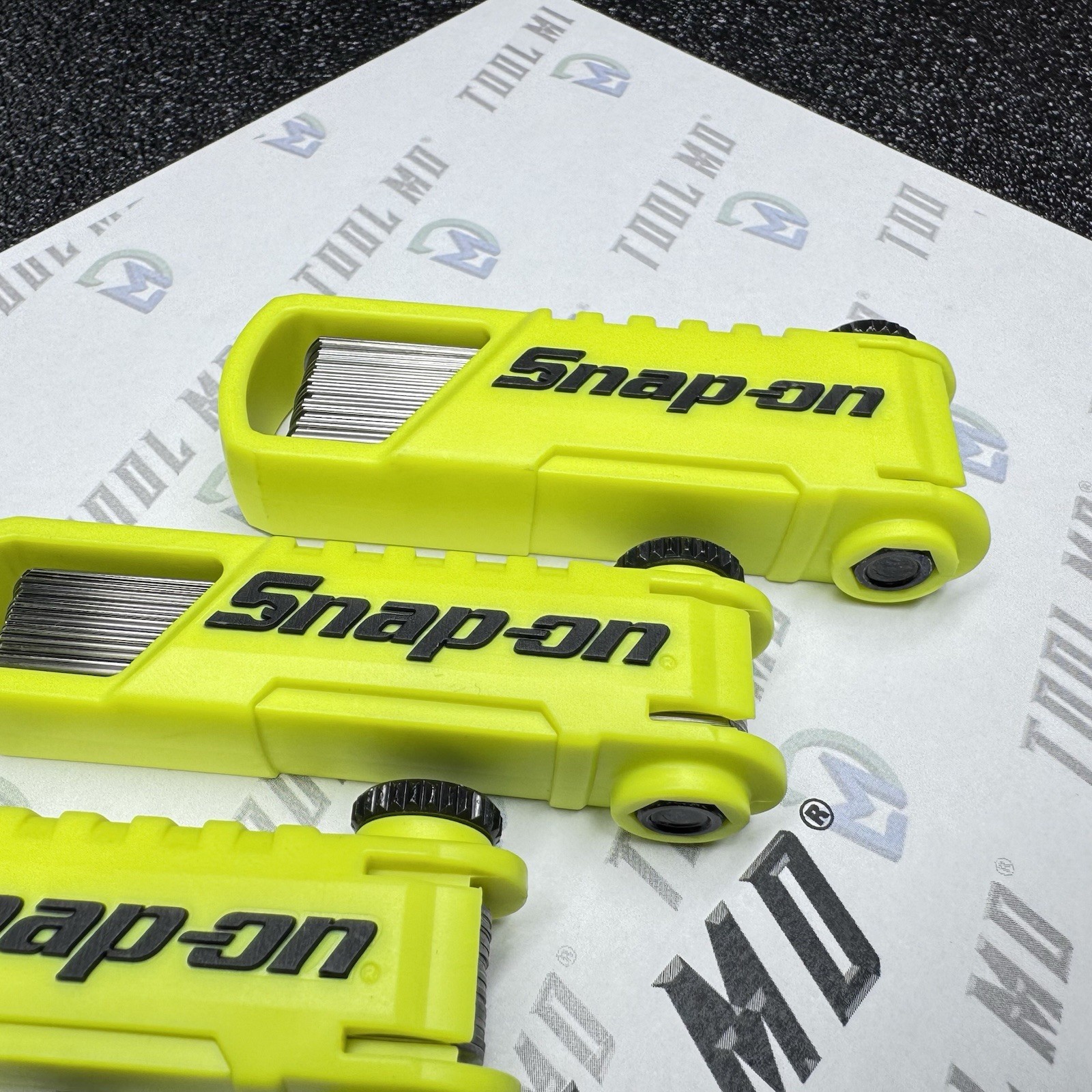 Snap-on Tools USA NEW HI VIZ 4pc Offset 45° & Straight Feeler Gauge Blade Sets