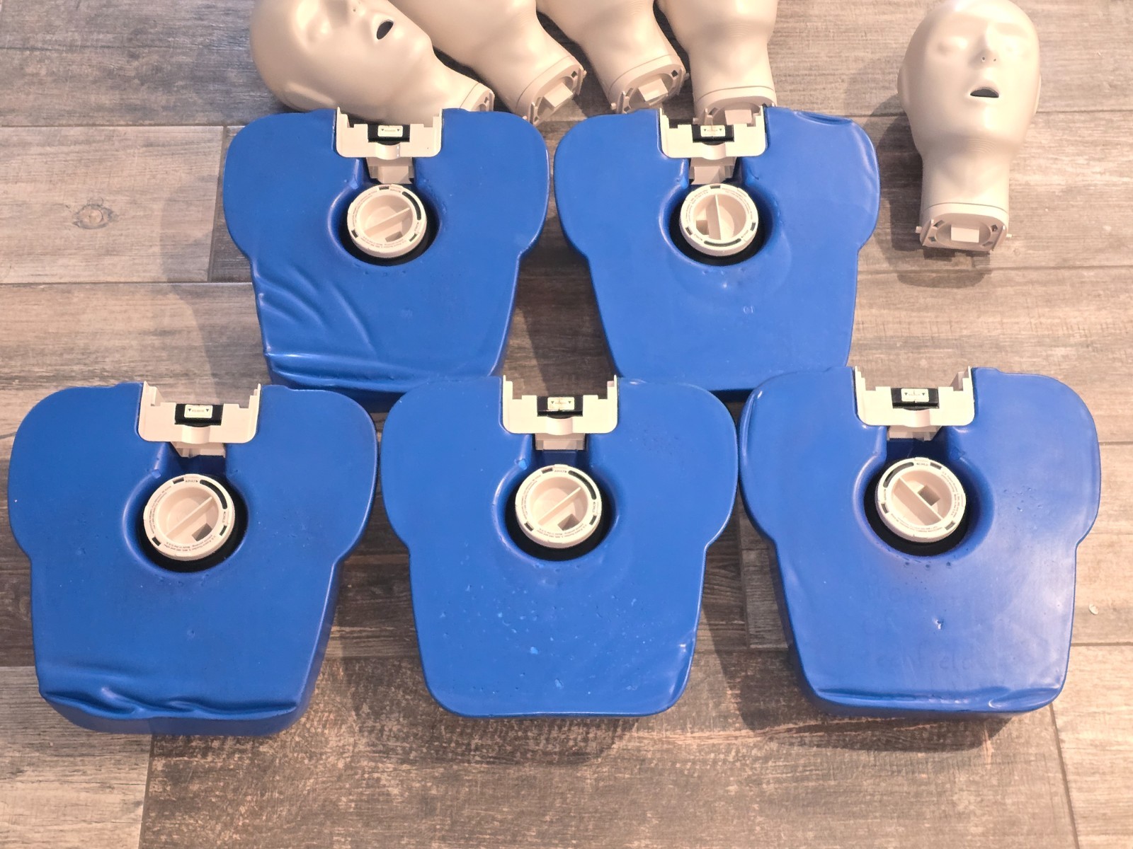 CPR Prompt Adult Training Mannequin Set (5) w/ Carry Bag & Accessories CPR/AED T