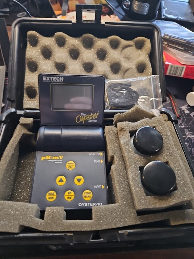 OYSTER 10 SERIES pH/mV EXTECH INSTRUMENTS TEMPERATURE METER