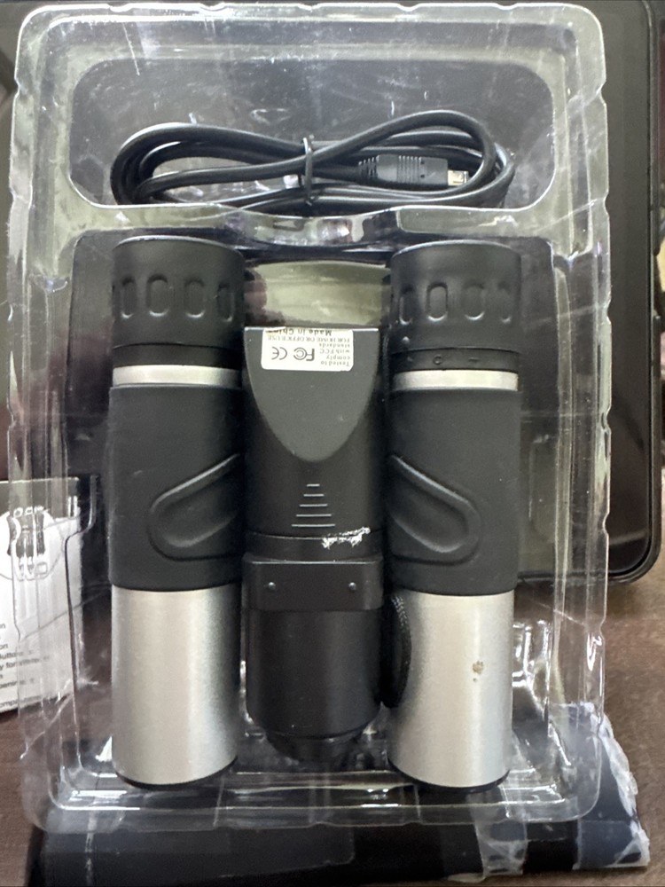 Digital Binoculars Camera 4-in-1 – Binoculars, Digital Camera, Video, PC Cam