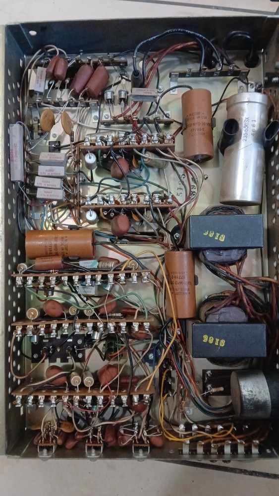 Seeburg Transistorized Stereo Amp