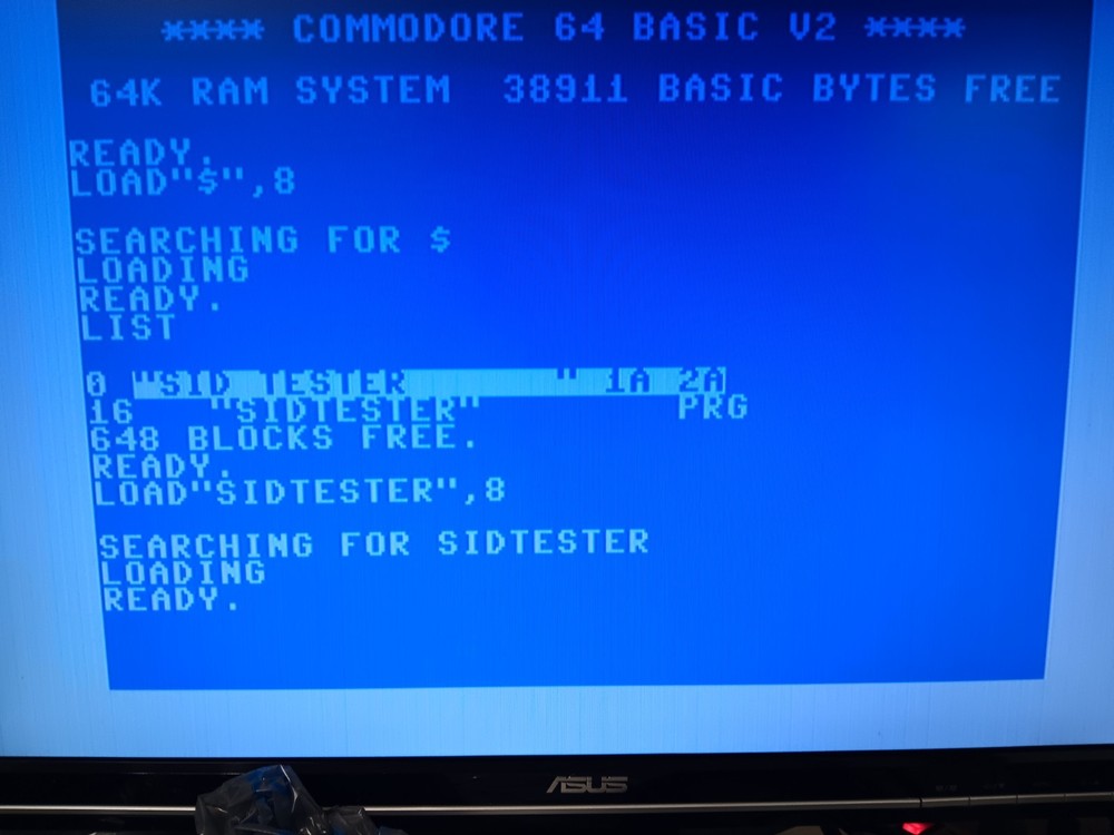 CLEANED, TESTED, WORKING Commodore 64C.
