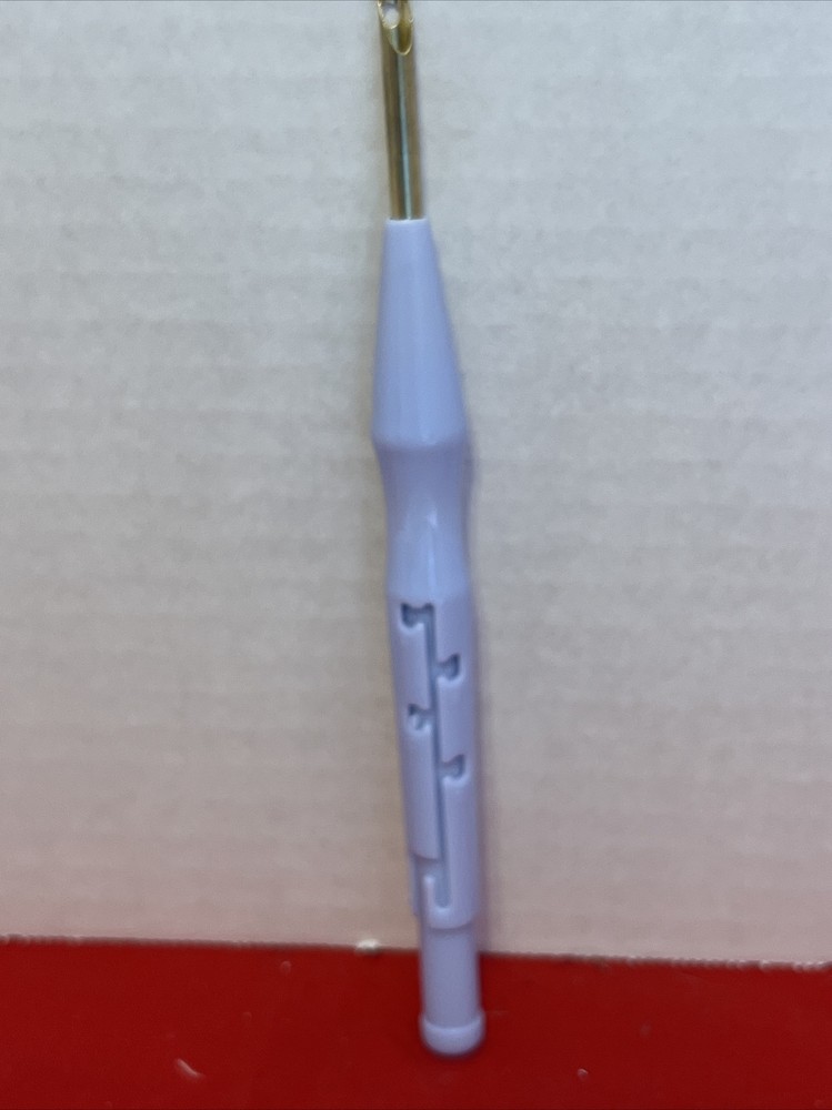Punch Threader Needles Embroidery Needle Pen Weaving Tool Adjustable