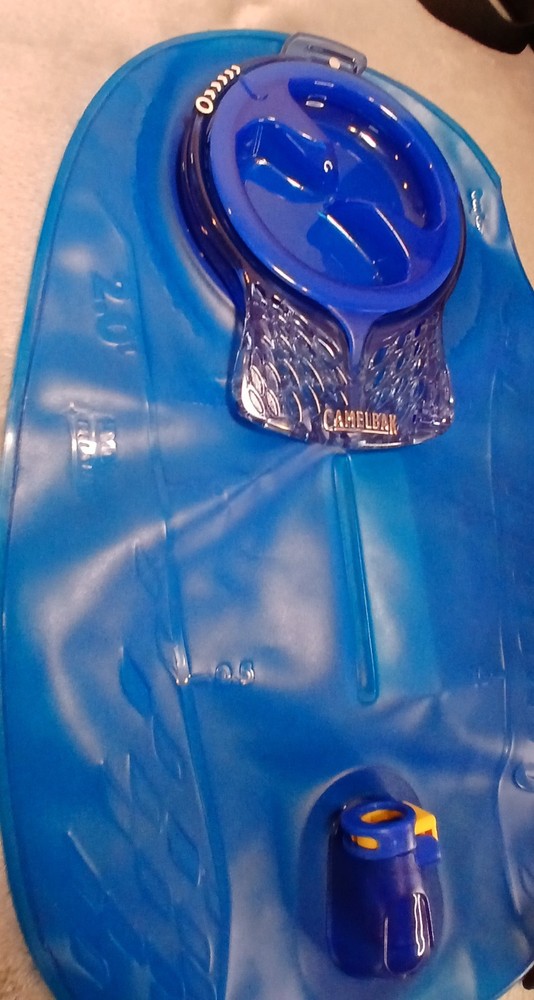 EMS Eastern Mountain Sports Hydration Backpack with 2L Bladder Insulated