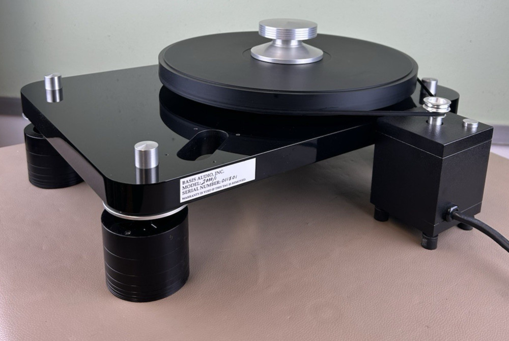 BASIS 2001 TURNTABLE BOX COOL