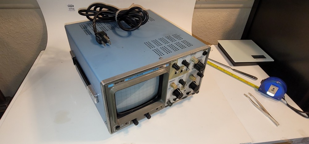 Soltec Oscilloscope 512-2 Powers On Not Tested