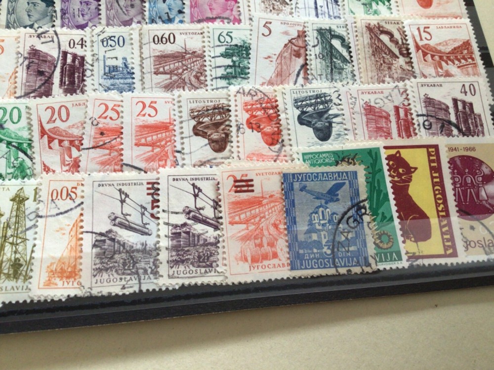Yugoslavia mounted mint or used stamps Ref A8564