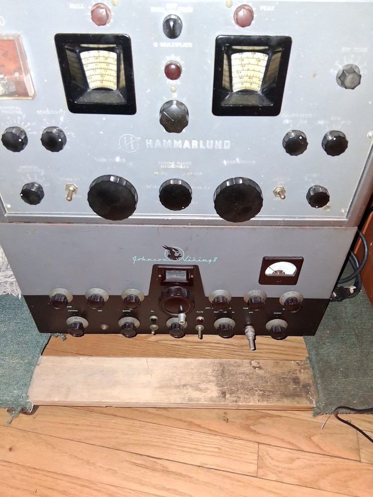 (Package DEAL) Hammurlund HQ-150 Reciever And Johnson Viking 2 With Model 122