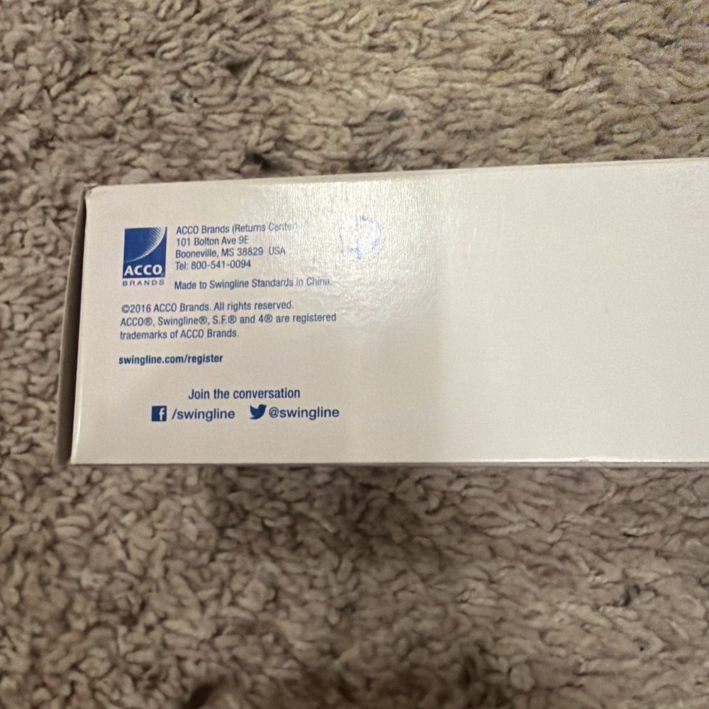 Swingline Durable Desktop Stapler White And Gold 20 Sheet