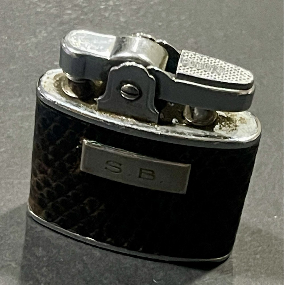 Vintage Ronson Standard Monogrammed Alligator Leather Automatic Lighter