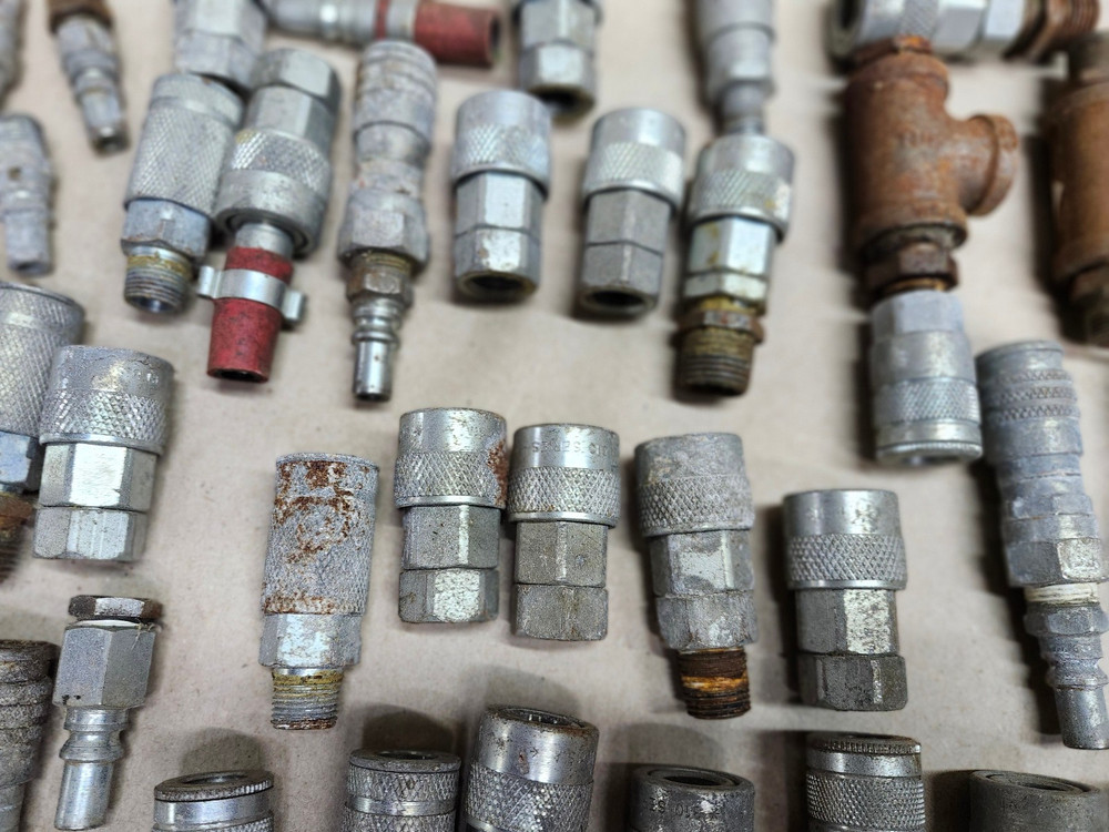 AIR TOOL FITTING ASSORTMENT