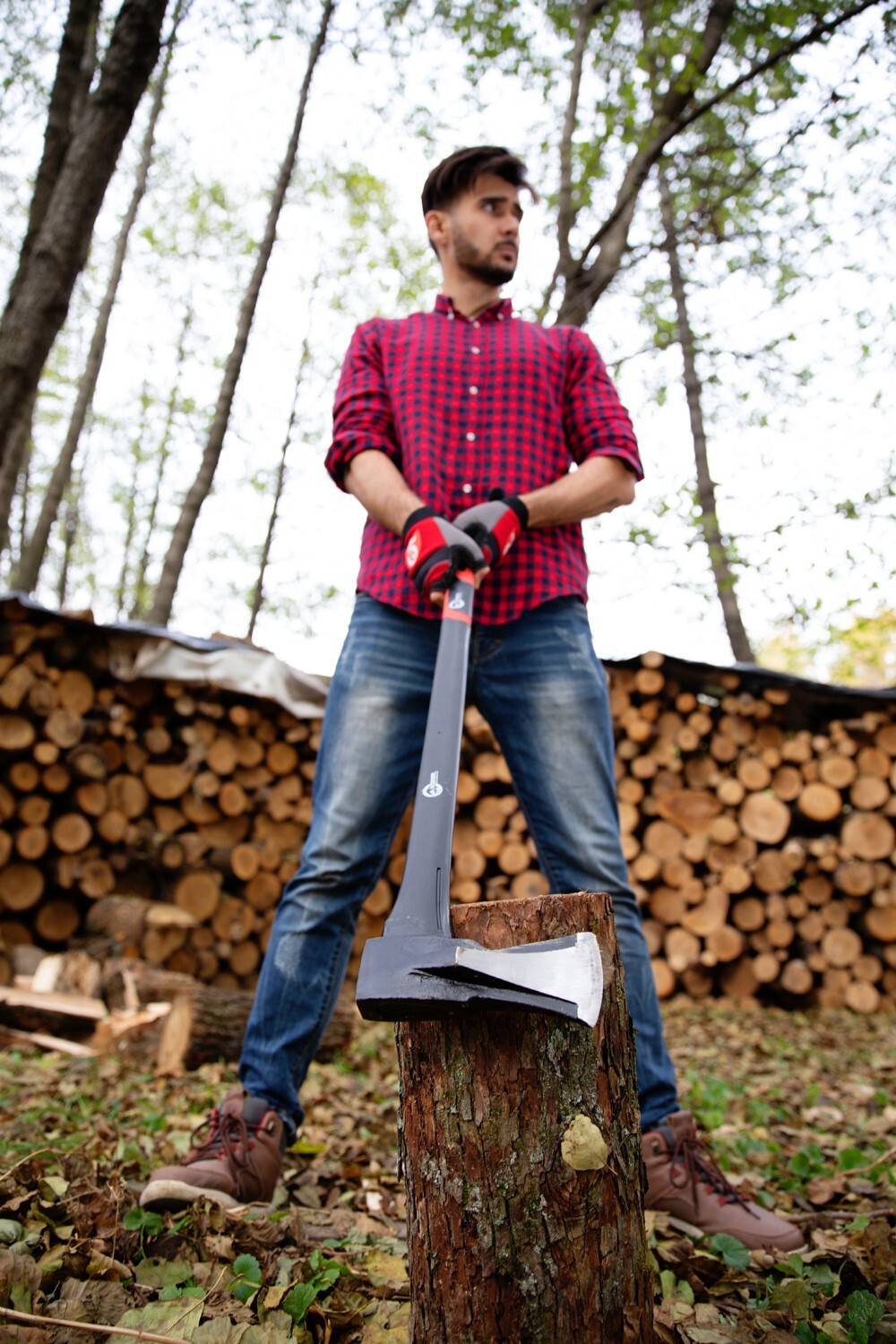 INTERTOOL 35-inch Splitting Maul, Axe, 5 lb Shock Absorbing Handle HT08-0275