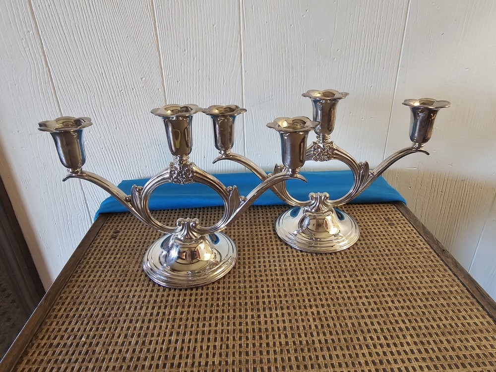 Wm Rogers SPRING FLOWERS 2016 Pair 3 Light Candelabras Silverplate Vintage 1950s