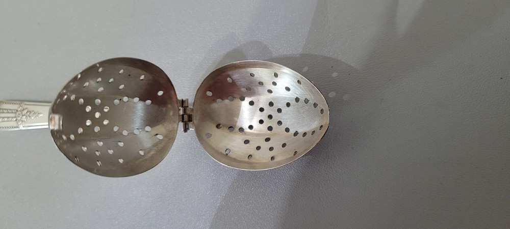 Wma Rogers AI Tea Spoon ~ Beautiful!