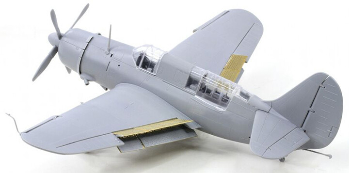 Dragon #5103 1/72 SB2C-4 Helldiver