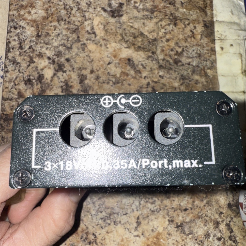 Gator G-BUS 8-Output Power Supply