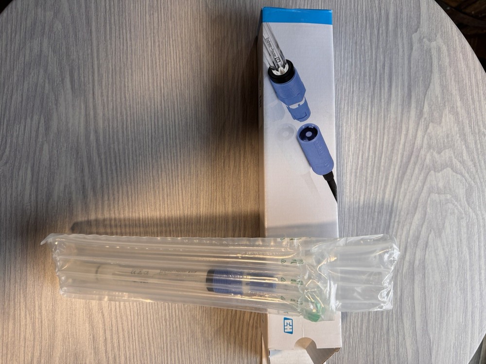 ENDRESS + HAUSER CPS11D-7BT2C Digital pH glass combination electrode Sensor