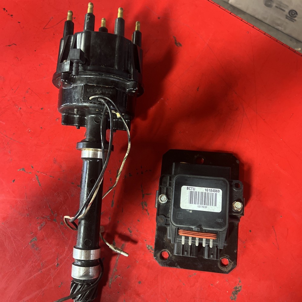 Mercruiser 5.7L Bravo ignition module #861254-1 with Distributor