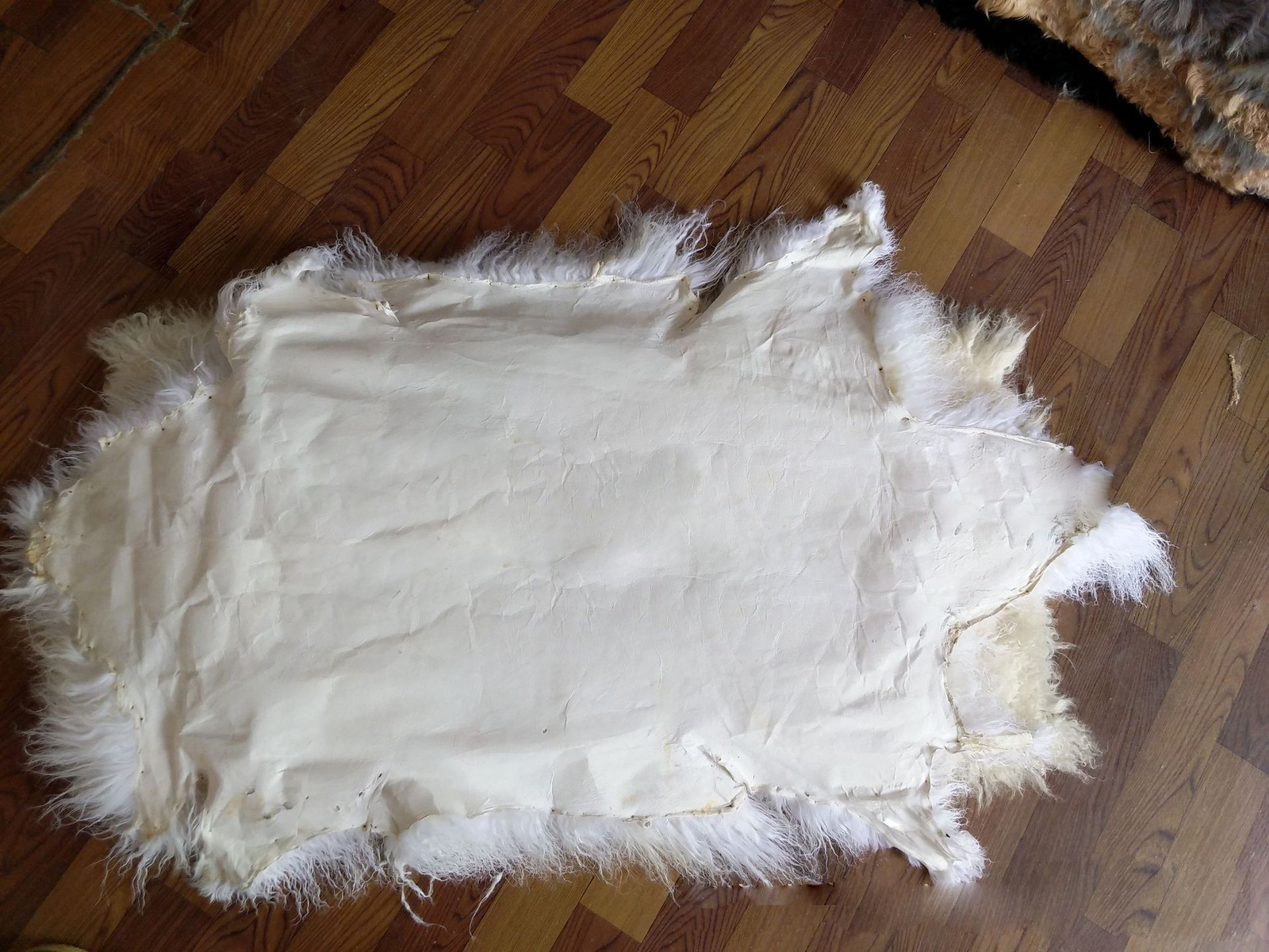 Real Mongolian Fur Throw Tibetan Lambskin Rug Hide Pelt Curl Hair Carpet 2'X3.3'