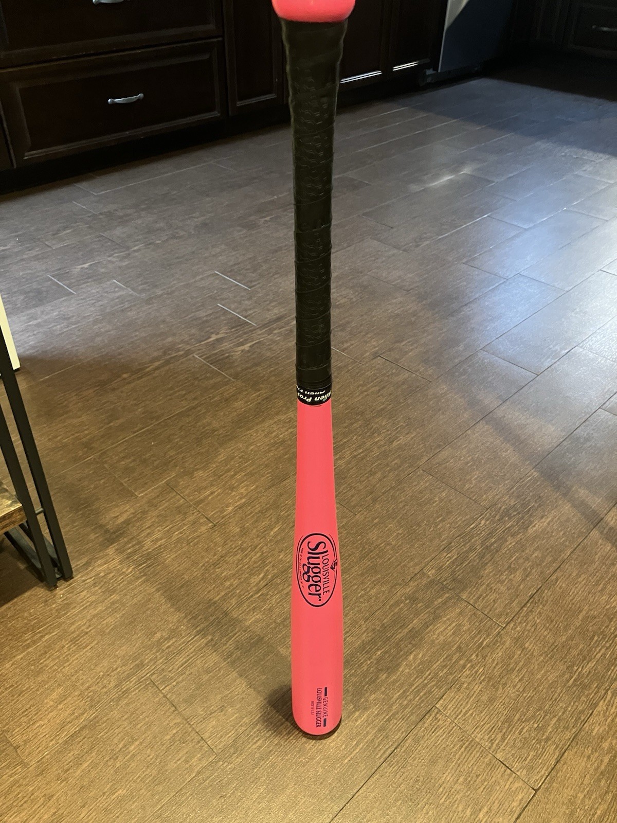Louisville Slugger Genuine Pink Mixed Baseball Bat 32 Inch Balanced Design