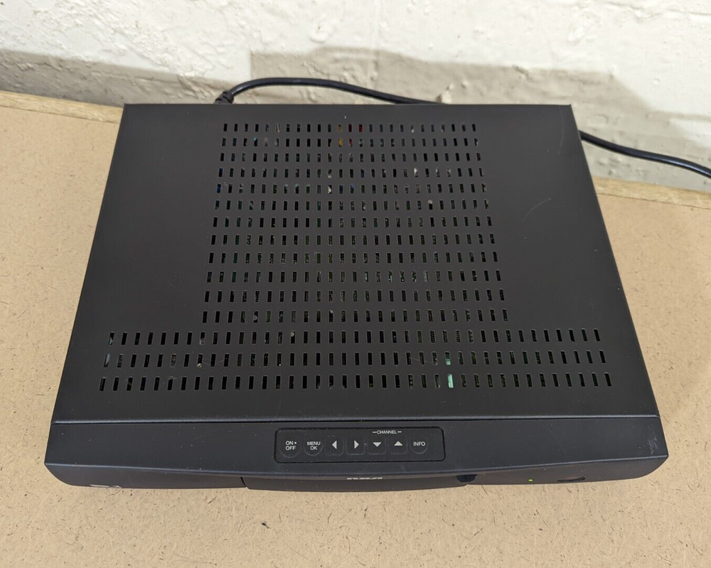 RCA DIRECTV Plus Satellite 7M09 Receiver DRD420RE w/ Remote & User's Guide