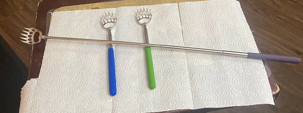 6- Claw Backscratchers