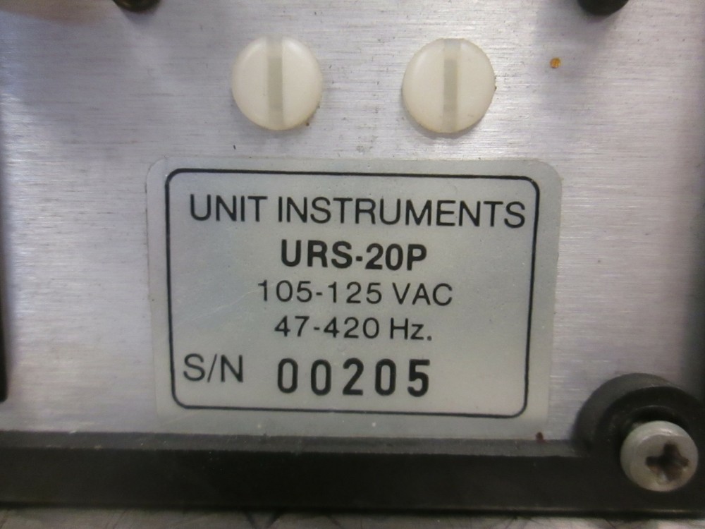 Unit Instruments URS-20P MFC Controller 105-125 VAC, 47-420Hz, Used