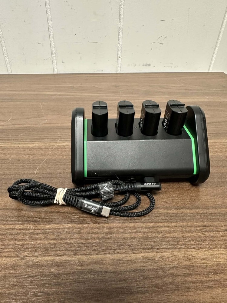 Quad Charging Station For Xbox One Controller Batteries 6E