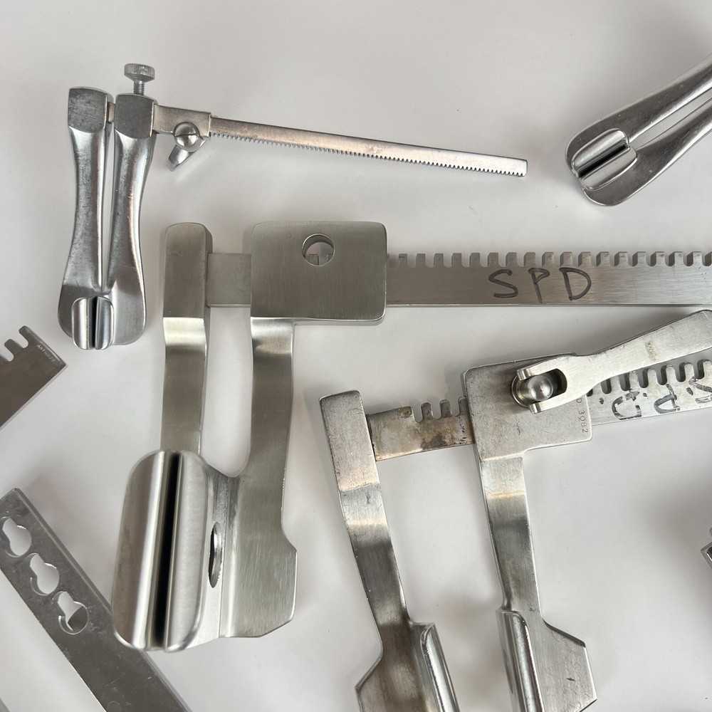 Pilling And More Retractor Spreader Set