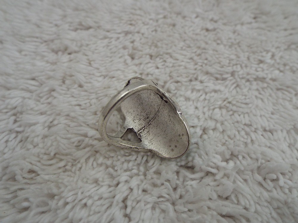 Silvertone Blue Acrylic Bead Ring ~ Size 7 (D10)