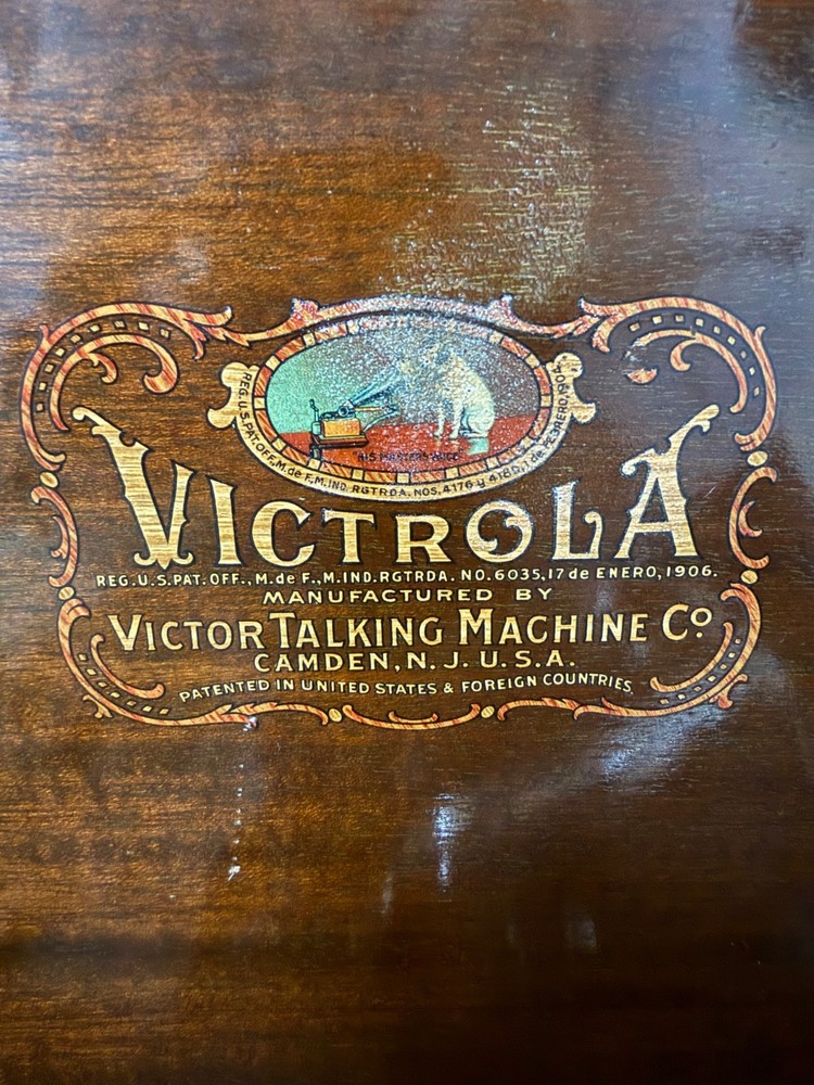 Victrola talking machine