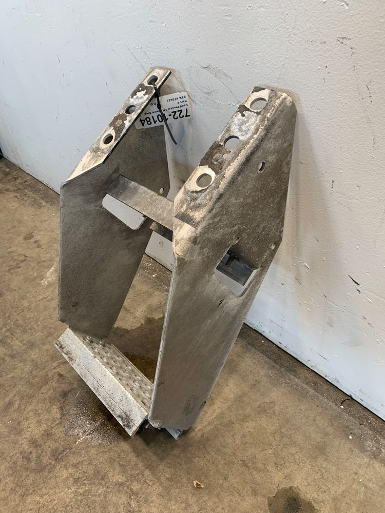 2014 International Prostar Frame Step (722-10184)