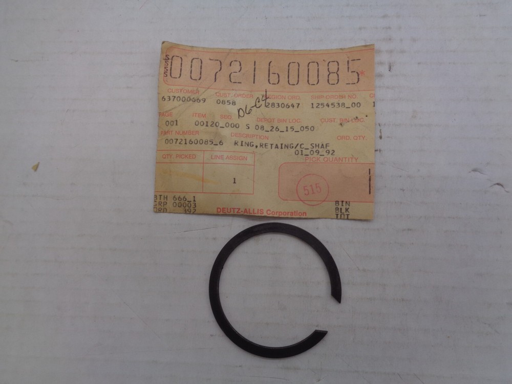 AGCO RING/RETAINING C/SHAFT- 72160085 - BOX17