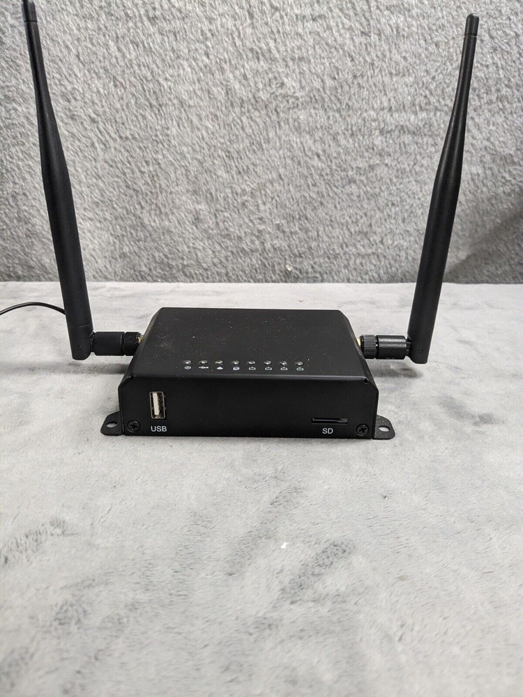 Social Powered Wifi Hotspot Model SH100 With Cable