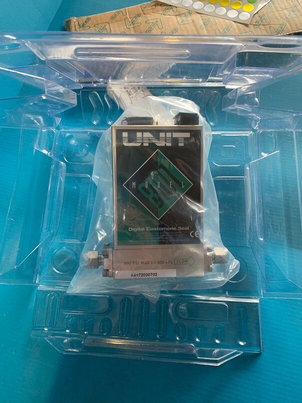 UNIT UFC-8101 ELASTOMERIC MASS FLOW CONTROLLER