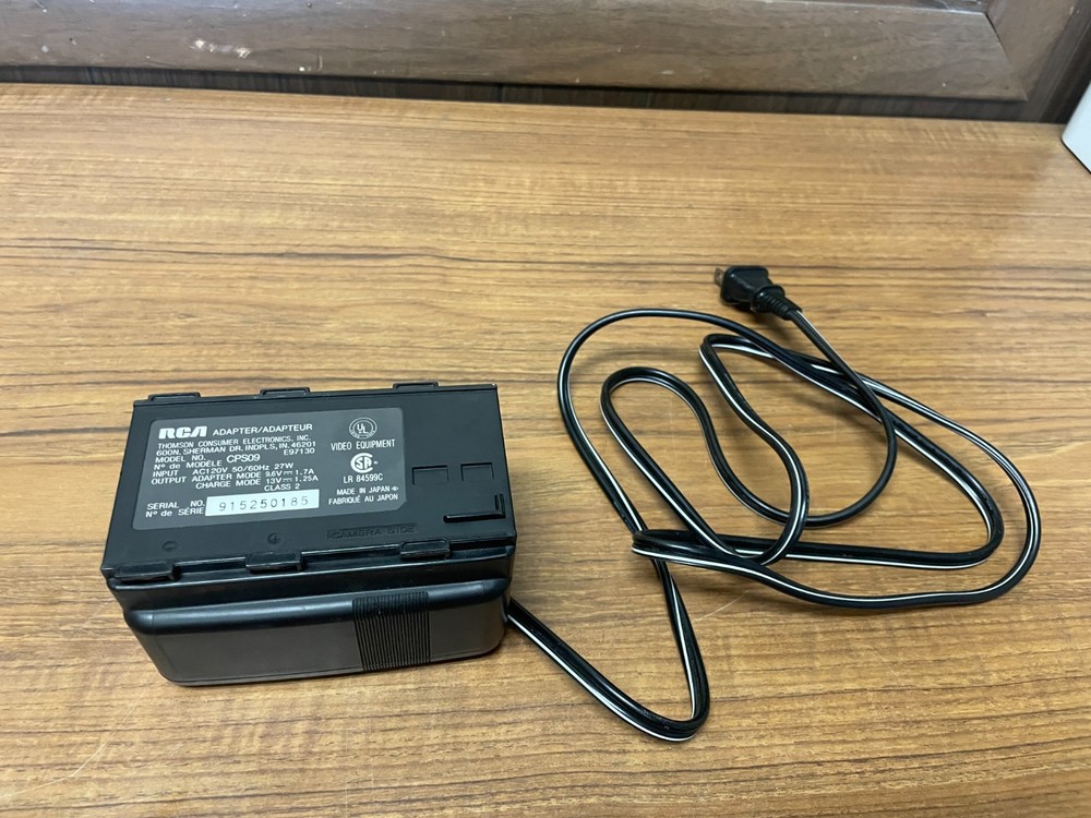 RCA Camera Power Supply CPS09 *