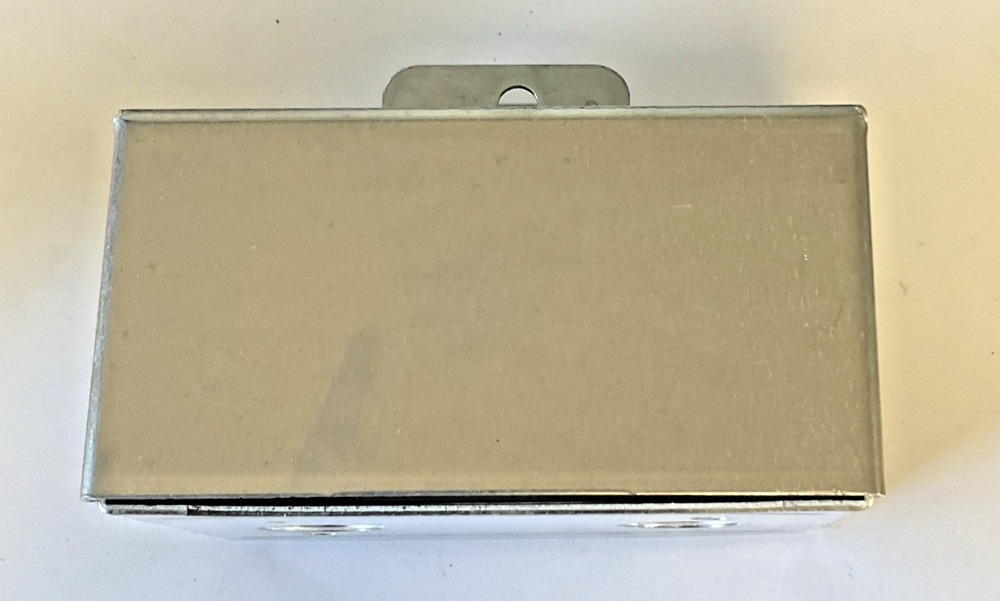 HUBBELL HBL1370 SURFACE MOUNT ENCLOSURE TYPE1 30A 600VAC
