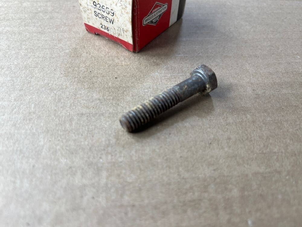 Briggs & Stratton 92659 SCREW HEX HEAD CAP