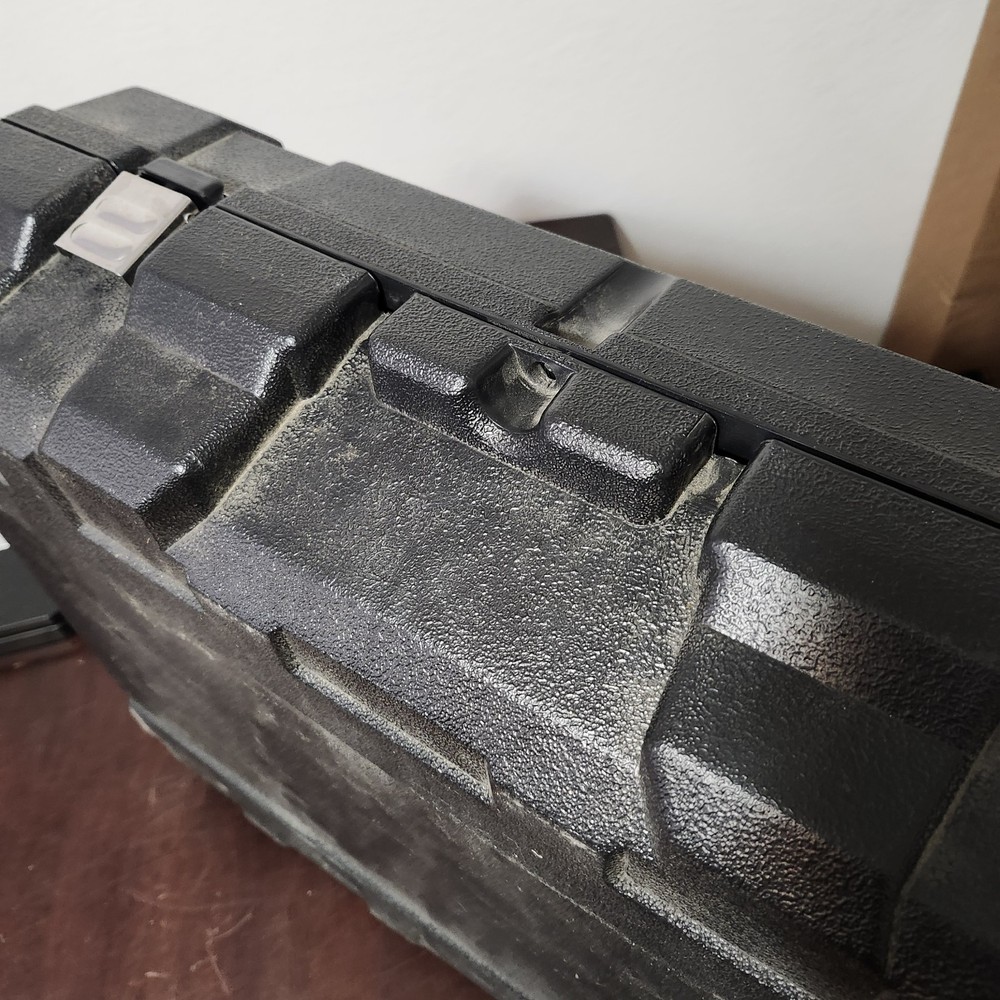 Dewalt router case - DW618B3E case only Missing Handle SEE PHOTOS