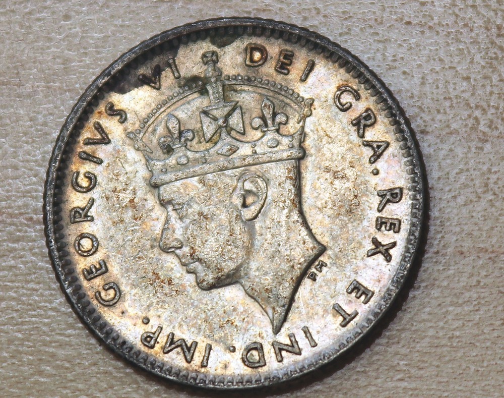 1946 Newfoundland 10 Cents Silver