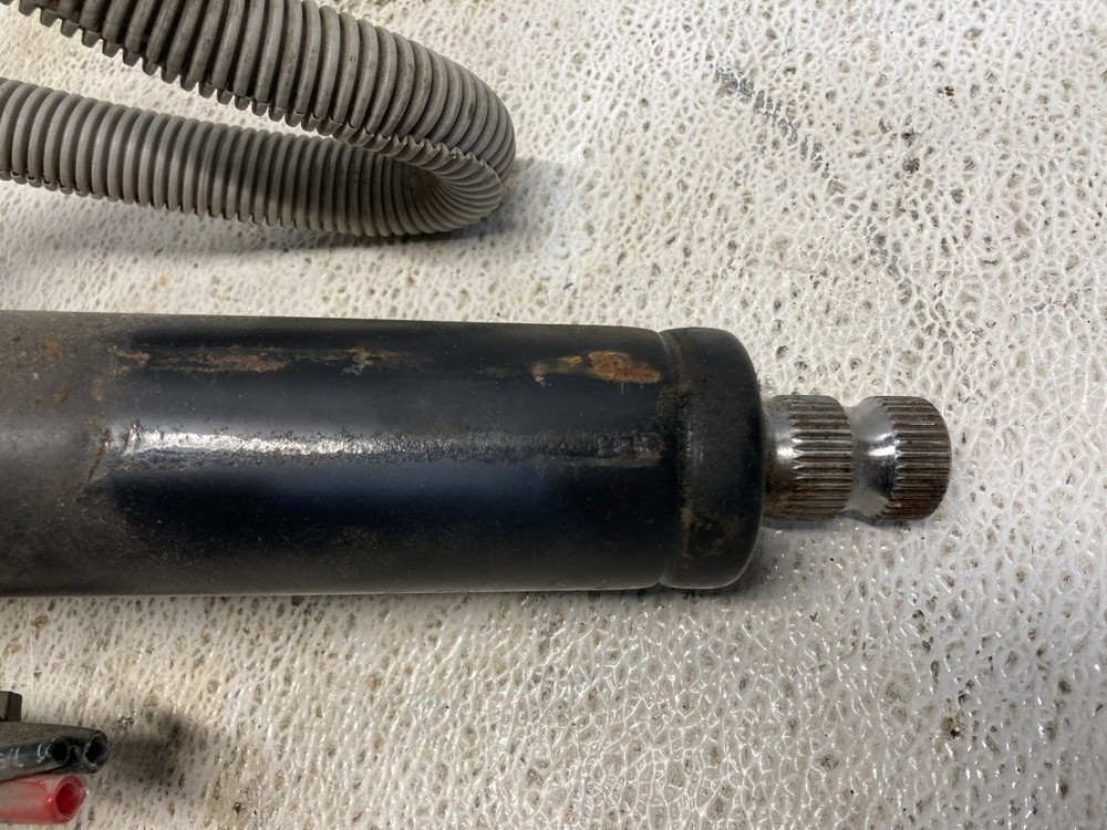 Freightliner FLD120 Steering Column - Used