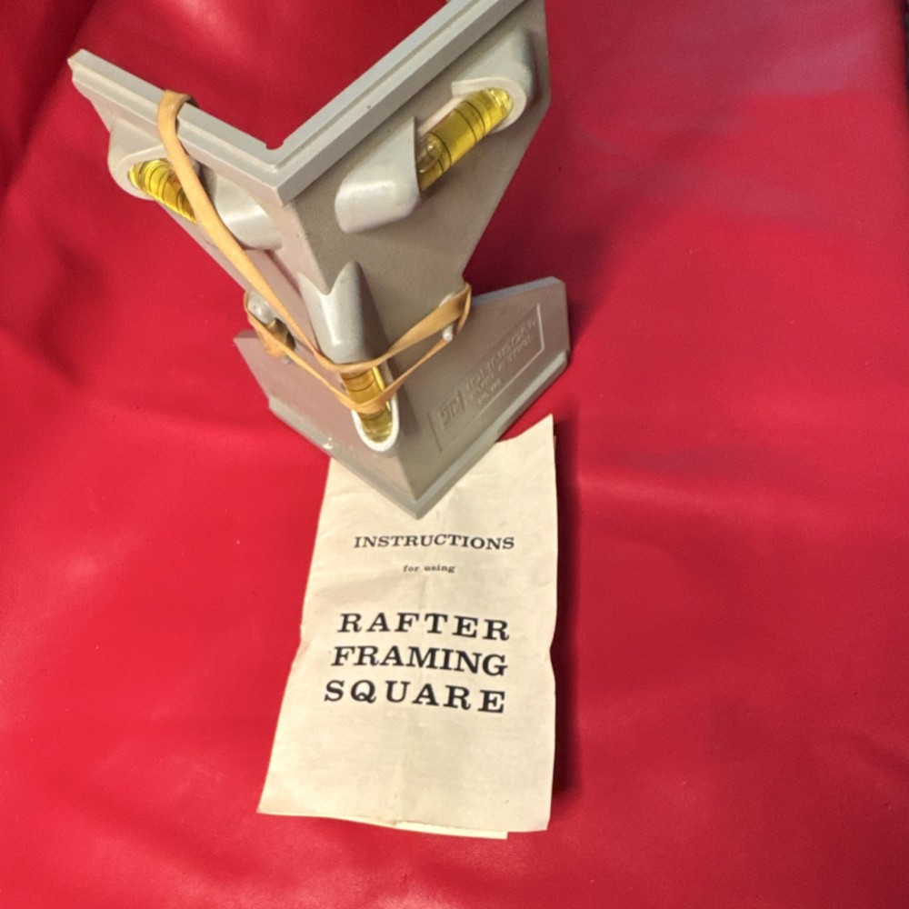 JOHNSON LEVEL & TOOL No. 175 Rafter Framing Square Level Gray Plastic Vials