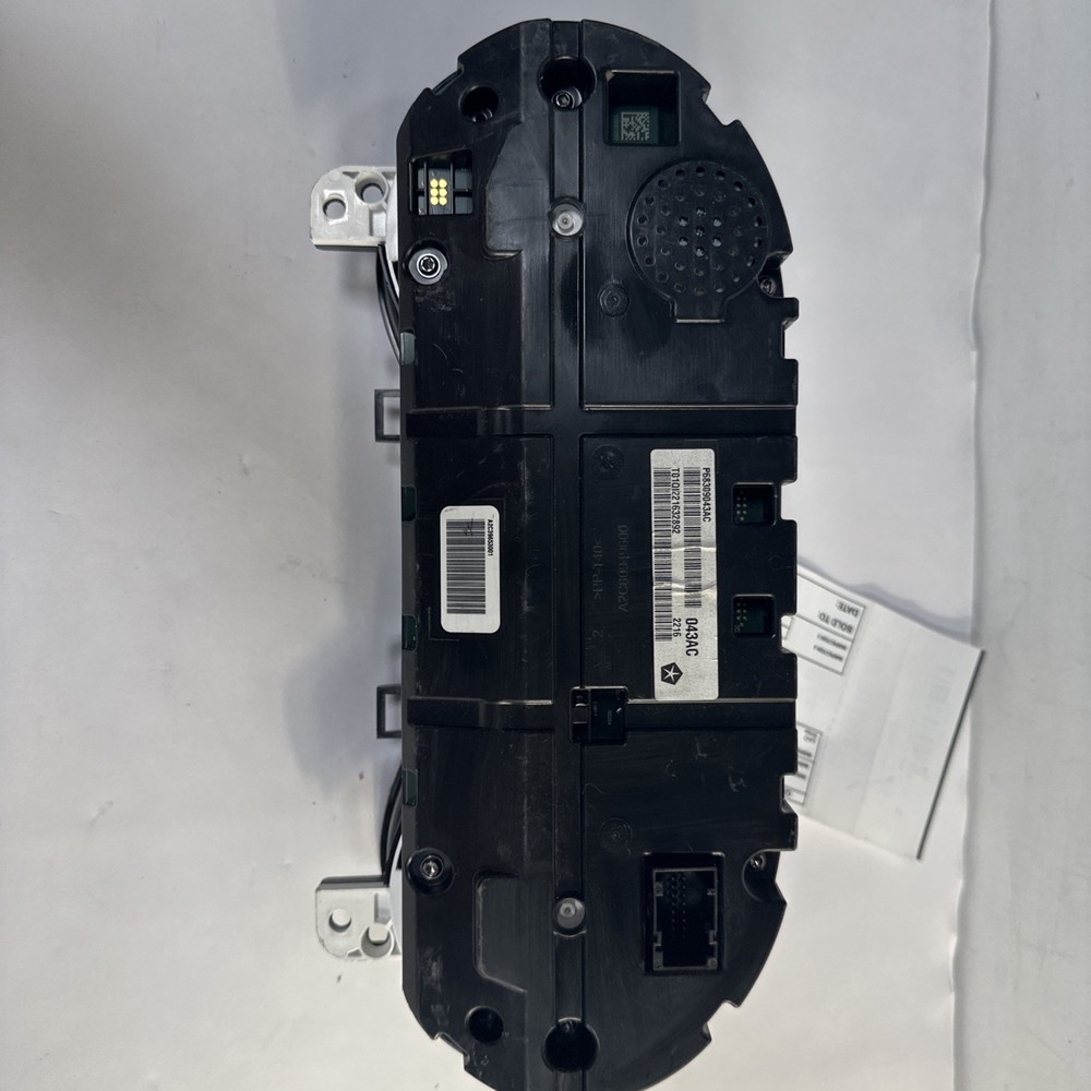 2017 Jeep Cherokee Speedometer Cluster MPH OEM E3